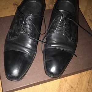 Men’s Boss dress shoes